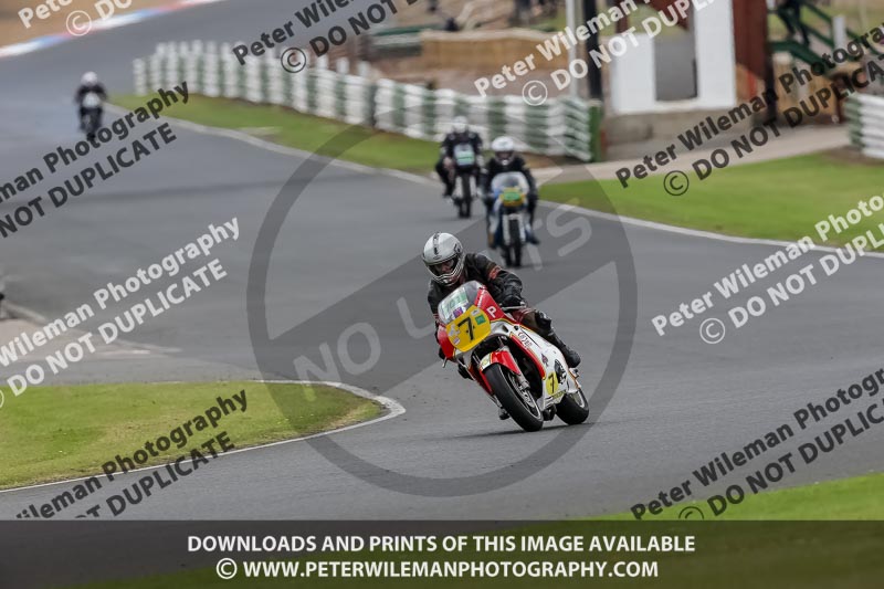 Vintage motorcycle club;eventdigitalimages;mallory park;mallory park trackday photographs;no limits trackdays;peter wileman photography;trackday digital images;trackday photos;vmcc festival 1000 bikes photographs